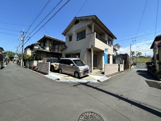 Renovated 3SLDK House in Midorigaoka, Matsuyama City - Thumbnail 2