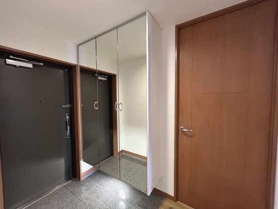 Renovated 4LDK Apartment for Sale Near Shimonoseki Station - Thumbnail 3