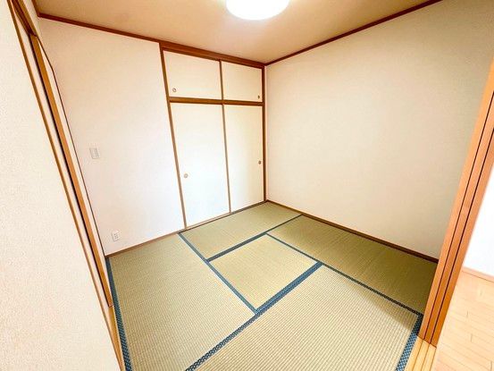 4LDK Apartment for Sale in Hiroshima City Minami Ward 91.18sqm - Thumbnail 3