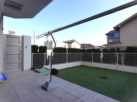 Spacious 4LDK Apartment with Garden in Higashihiroshima - Thumbnail 3