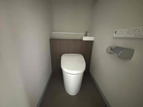 1LDK Apartment for Sale in Kyoto's Sakyo Ward, 65.36 sqm - Thumbnail 3