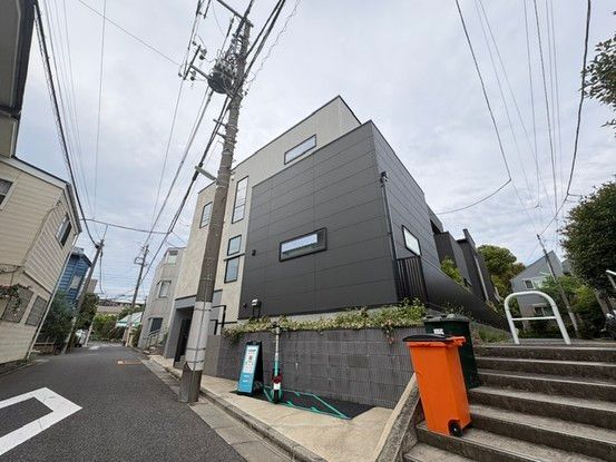 3LDK House for Sale in Setagaya, Tokyo - 124 sqm - Thumbnail 4