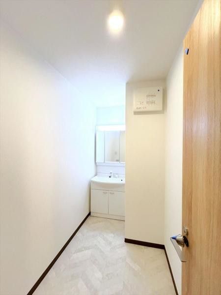 Renovated 4LDK House in Sanuki, Kagawa – 114.14m2 - Thumbnail 3