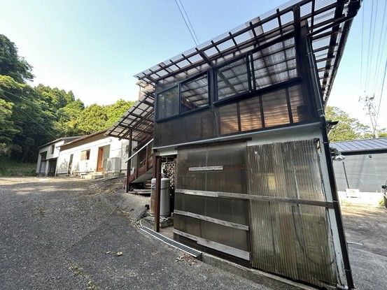 7DK Renovated House on Large Lot in Hamada, Shimane - Thumbnail 3