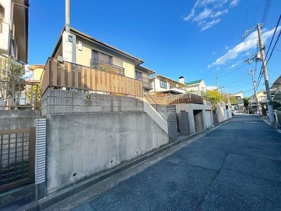 Renovated 4LDK House with Akashi Kaikyo Bridge View in Asagiridai - Thumbnail 3