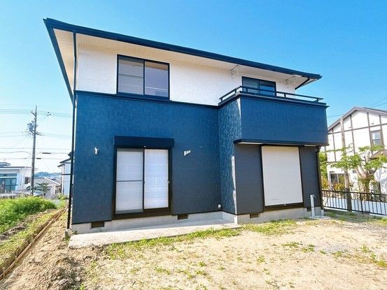 Renovated 5SLDK House in Yokkaichi with Garden and Parking - Thumbnail 2