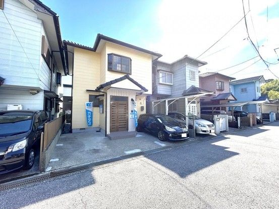 3LDK Renovated House in Nagahama, Kochi City - Thumbnail 2