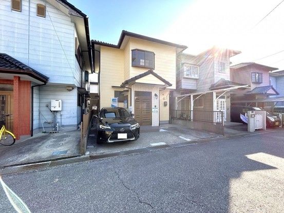 3LDK Renovated House in Nagahama, Kochi City - Thumbnail 3