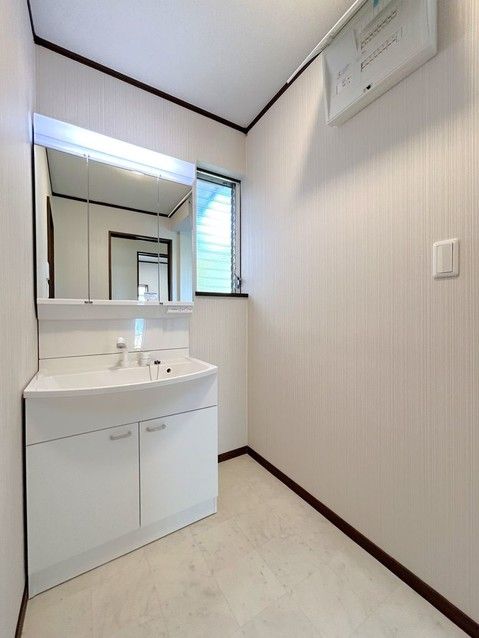 Renovated 3LDK House in Utsunomiya, 104 sqm, For Sale - Thumbnail 2