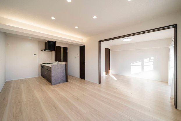 3LDK Apartment for Sale in Naka-ku, Hiroshima - 64.64m² - Thumbnail 2