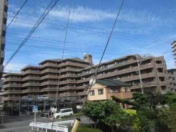 Lions Mansion Yasu 3LDK Apartment for Sale in Shiga - Thumbnail 3