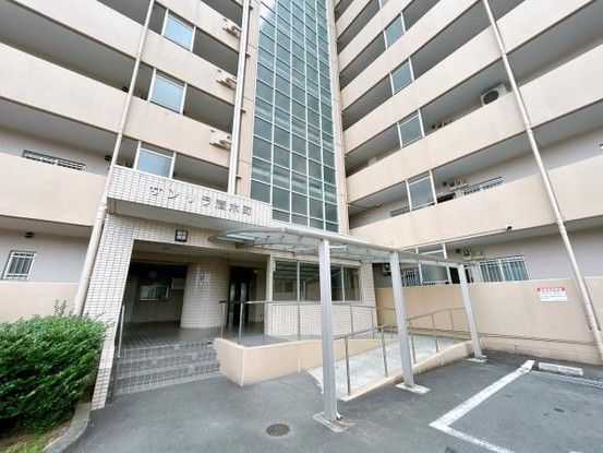 Renovated 4LDK Apartment in Kita-ku, Kumamoto City - Thumbnail 2