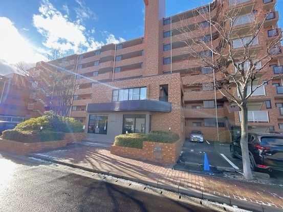 Renovated 3LDK Apartment for Sale in Niigata City Nishi Ward - Thumbnail 2