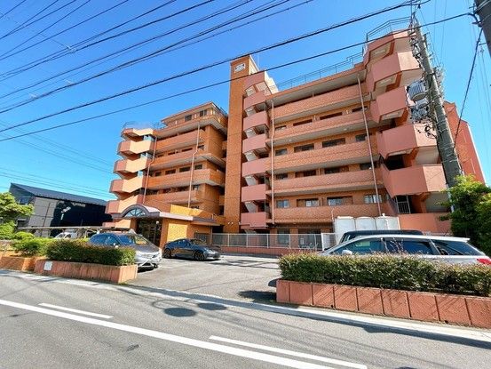 Renovated 3LDK Apartment for Sale in Inazawa, Aichi - Thumbnail 2