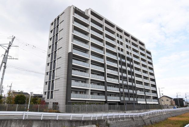 3LDK Apartment for Sale in Kumamoto City, Higashi Ward - Image 1
