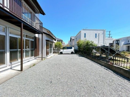 Renovated 4LDK House in Yaizu with Garden and Parking - Thumbnail 3
