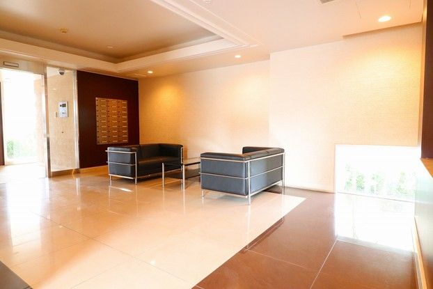 2LDK Apartment for Sale in Chatan, Okinawa - 64.32m² - Thumbnail 4