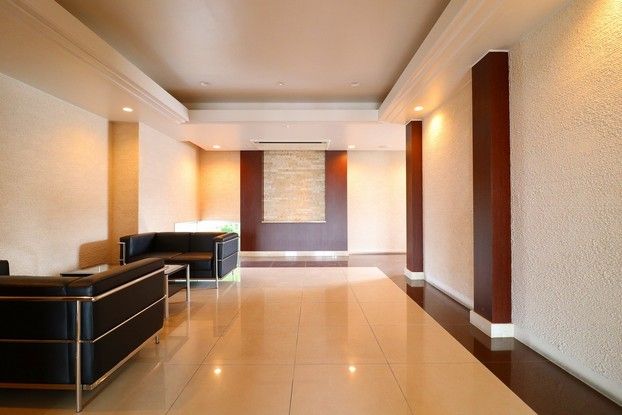 2LDK Apartment for Sale in Chatan, Okinawa - 64.32m² - Thumbnail 3