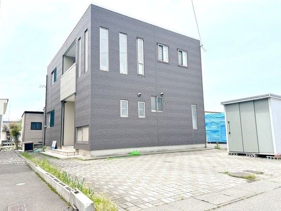 3LDK House for Sale in Fukui City Near Nakasumi Station - Thumbnail 2