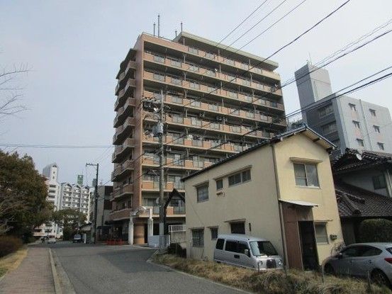 3LDK Apartment for Sale in Asaminami Ward, Hiroshima - Thumbnail 2