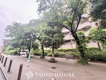 Renovated 3LDK Apartment in Meguro, Tokyo – 64.72 sqm - Thumbnail 4