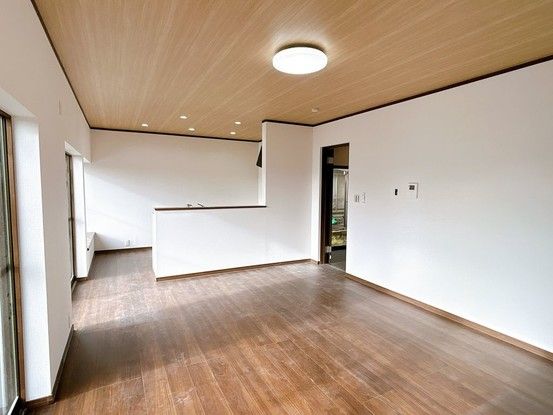 6LDK Detached House for Sale in Takaoka, Toyama - Thumbnail 3