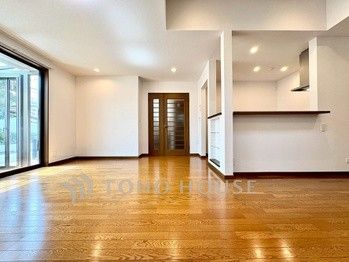Renovated 4SLDK House with Garden in Setagaya, Tokyo - Thumbnail 3