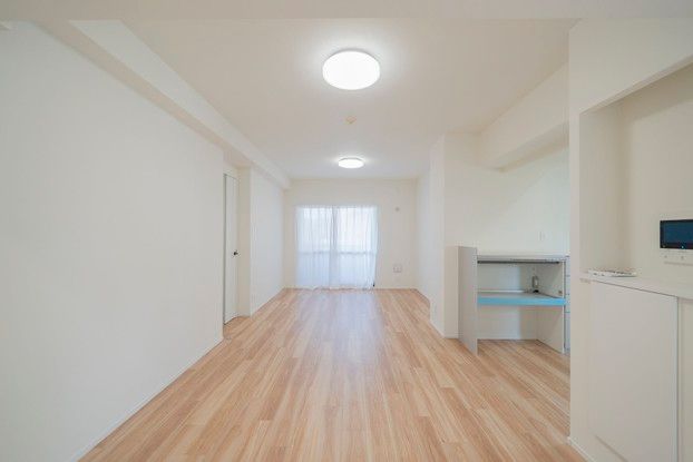 2LDK Apartment for Sale in Hiroshima City, 65.17 sqm - Thumbnail 2