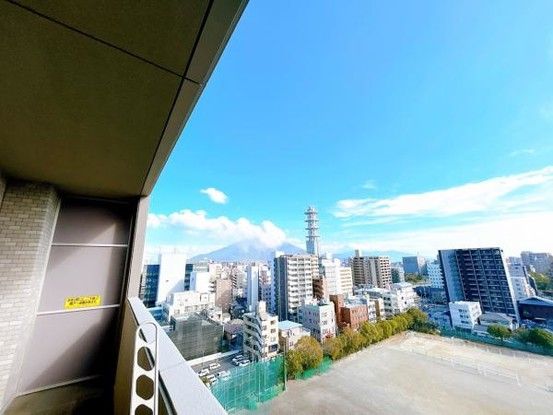 Renovated 2SLDK Apartment Near Kajiyamachi Station, Kagoshima - Main Image