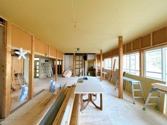 Renovated 4LDK House with Internal Garage near Yashiroda Station - Thumbnail 4