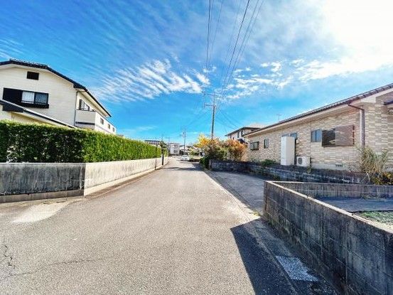 3SLDK Single-Story House for Sale in Kadogawa, Miyazaki - Thumbnail 2