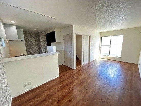 3LDK House for Sale in Amagasaki, Hyogo - 90.3 sqm - Thumbnail 4