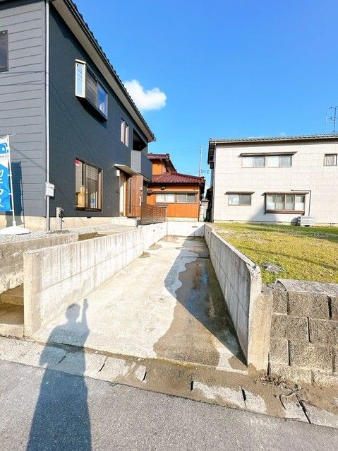 Renovated 4LDK House Near Kanazuka Station, Shibata City - Thumbnail 4