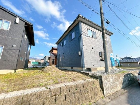 Renovated 4LDK House Near Kanazuka Station, Shibata City - Thumbnail 3