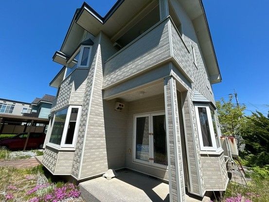 Renovated 4LDK House in Mutsu City with Parking - Thumbnail 3