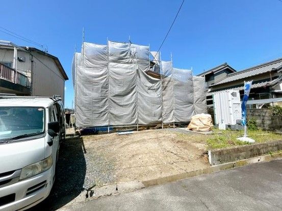 Renovated 4DK Detached House for Sale in Yokkaichi, Mie - Thumbnail 2