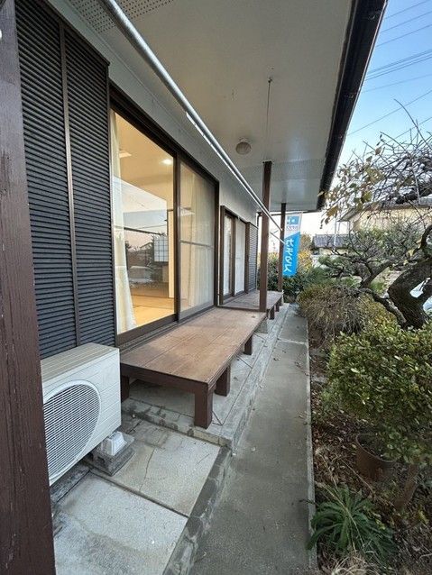 Spacious 5DK House on Large Lot in Kumamoto City - Thumbnail 3