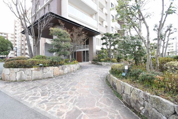 3LDK Apartment for Sale in Kumamoto City, 75.45m² - Thumbnail 2