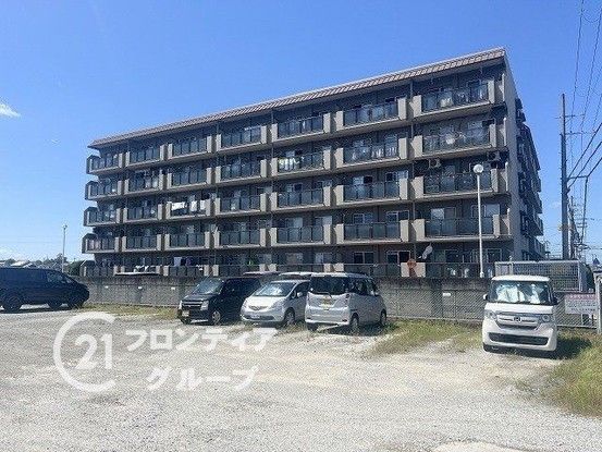 3LDK Apartment for Sale in Nara City, Nara Prefecture - Thumbnail 2