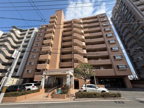 3LDK Apartment for Sale in Naka-ku, Hiroshima with River View - Thumbnail 3