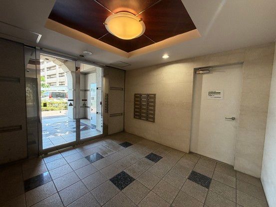 2LDK Apartment for Sale in Takamatsu, Kagawa - 61.57 sqm - Thumbnail 2
