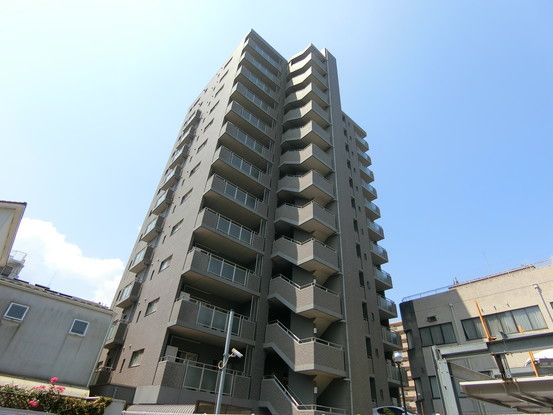 2LDK Apartment for Sale in Otsu, Shiga with Lake Biwa View - Thumbnail 4