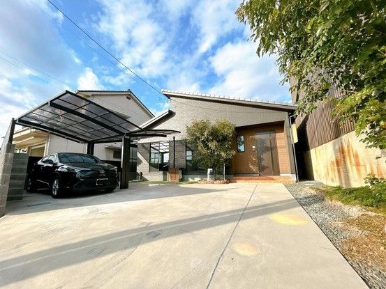 Modern 2LDK Single-Story House for Sale in Fukuyama - Thumbnail 2