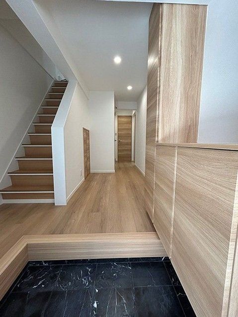 Renovated 4LDK House in Nishinomiya near Hanshin and Hankyu Lines - Thumbnail 3