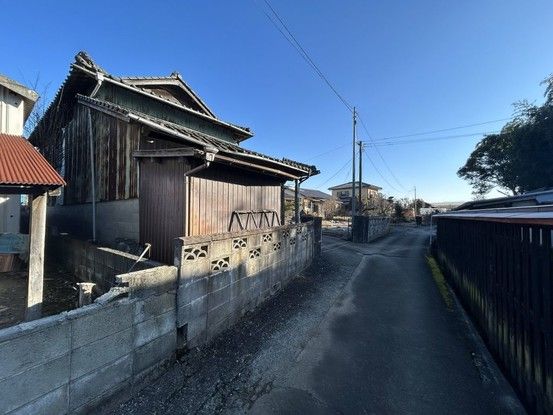 Spacious 6DK Detached House in Yamaga, Kumamoto - Thumbnail 2