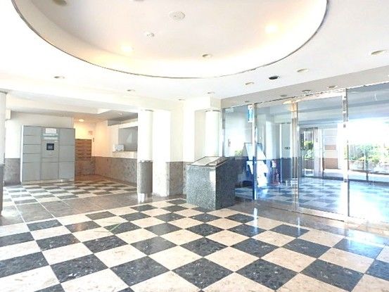 3LDK Apartment for Sale in Takamatsu, Kagawa – 68m² - Thumbnail 2