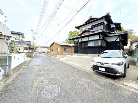 Renovated 4SLDK House in Matsuyama, Ehime for Sale - Thumbnail 2
