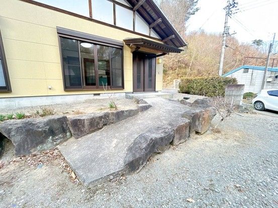 Renovated 3DK House with Large Garden in Tomioka, Gunma - Thumbnail 3