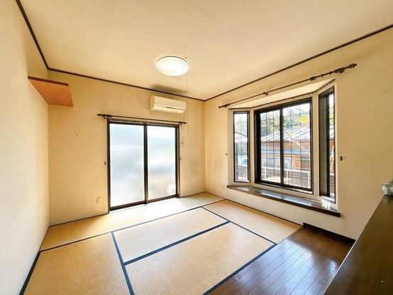 Renovated 4LDK House in Hannō with Mountain Views - Thumbnail 4