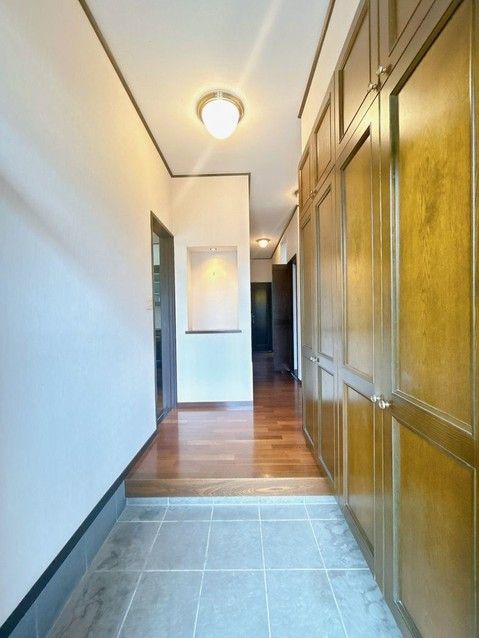 Renovated 4LDK House in Hannō with Mountain Views - Thumbnail 3
